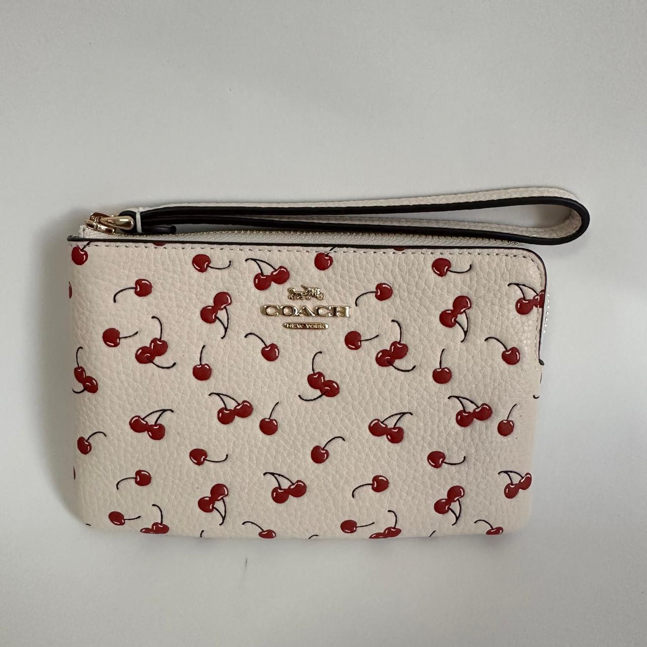 Coach – Corner Zip Wristlet Cherry Print | Blanco