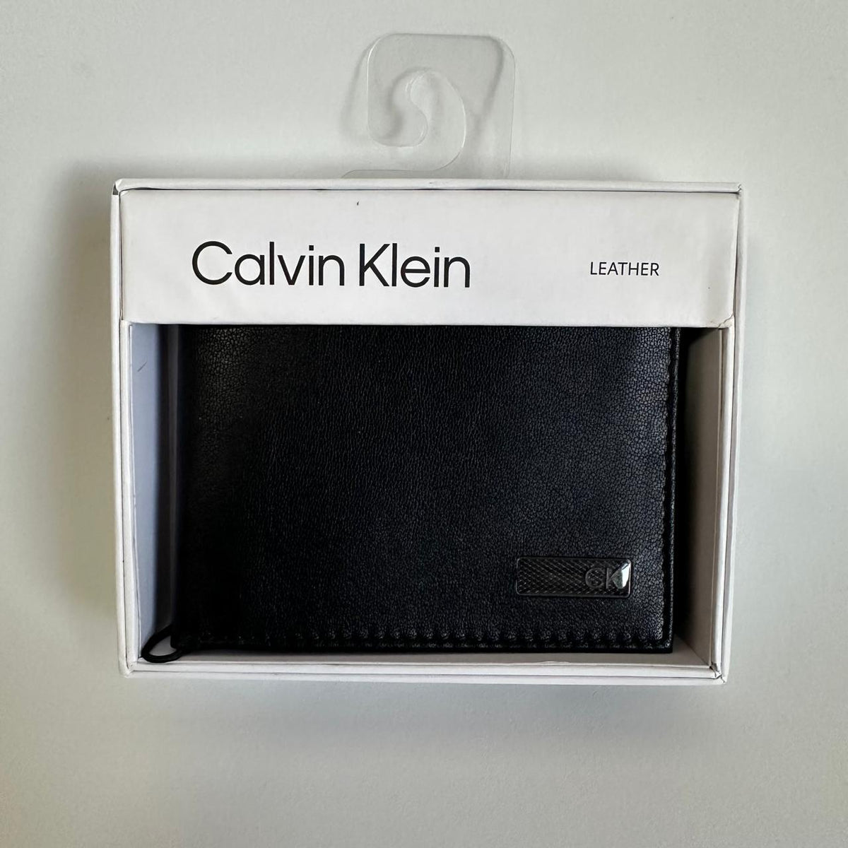 Cartera Leather Billfold – Calvin Klein